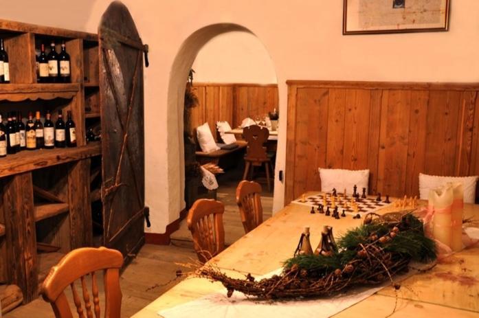 Hotel Ansitz Kandelburg Rio di Pusteria Buitenkant foto