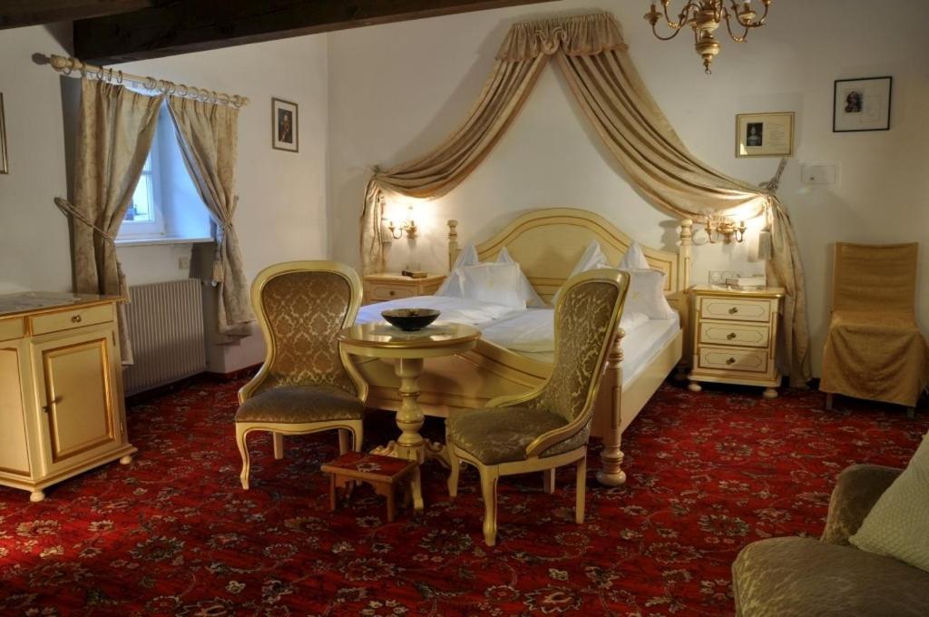 Hotel Ansitz Kandelburg Rio di Pusteria Buitenkant foto